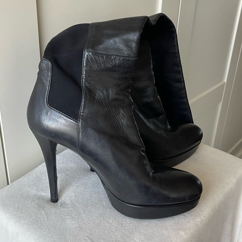 Stuart Weitzman 50:50 Leather Over the Knee Boots - Picture 2 of 5
